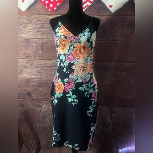 Kimcine Curve Floral Bodycon Dress NWOT
